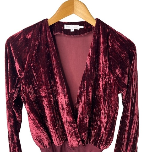 Good American Velvet Bodysuit Burgundy Size 0 Wrap V Neck Long Sleeve - Picture 3 of 9